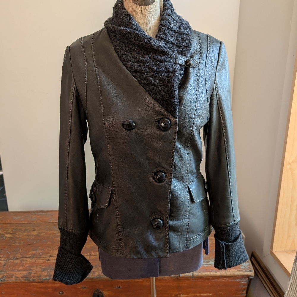 Danier Genuine Italian Leather Sweater Collar And Cuffs size S